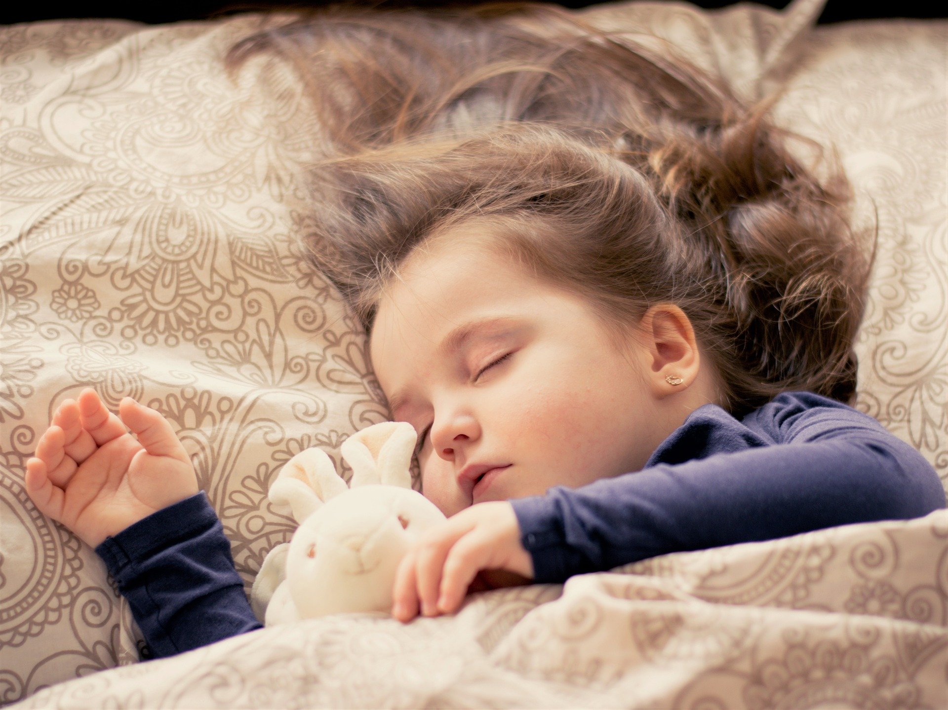 Comment accompagner le sommeil du jeune enfant ? - Babilou