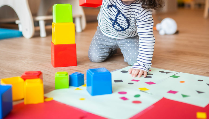 enfant en crèche