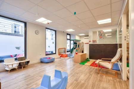 Micro crèche à Paris 75017 Les Bébés Explorateurs