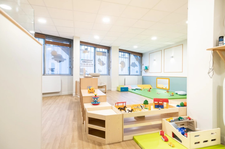 Crèche à Paris 75018 - Les Bébés Explorateurs