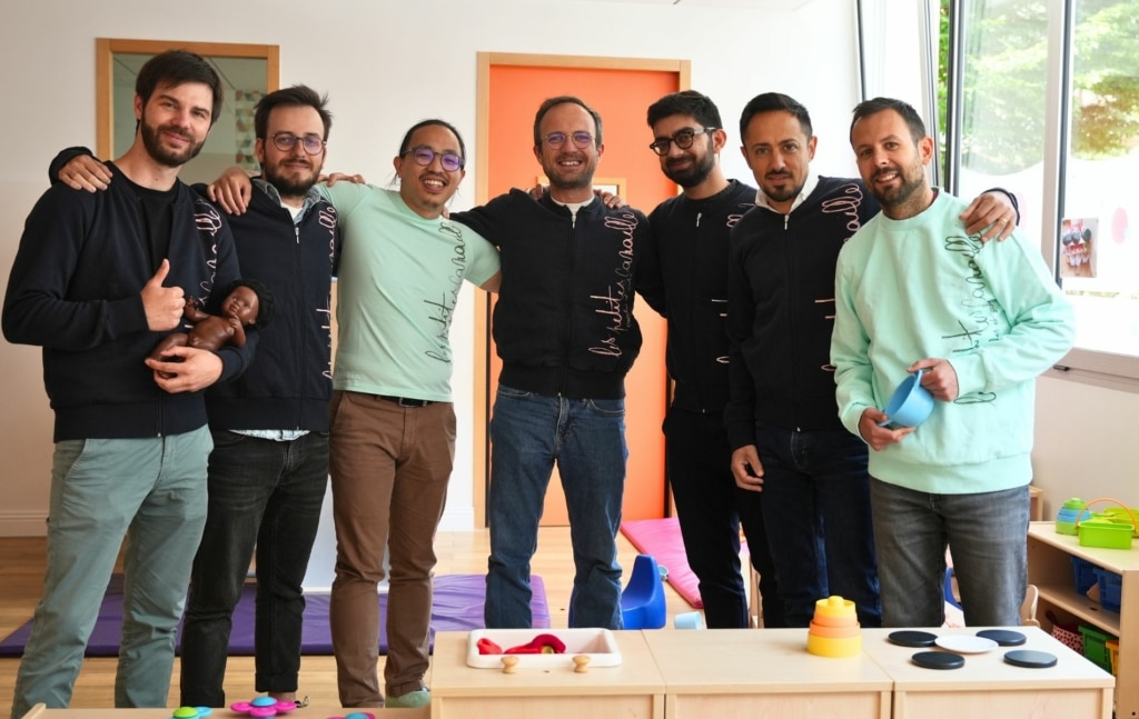 hommes en creche