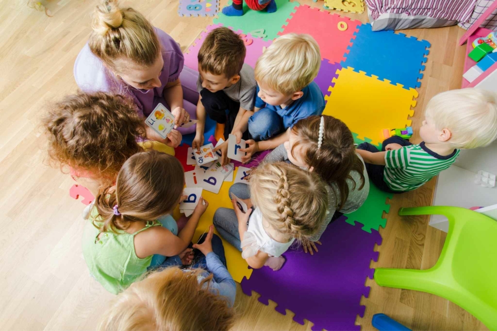 Pourquoi la sécurité affective en crèche est essentielle pour le développement des enfants ?