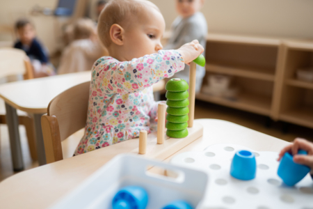 Bébé en crèche